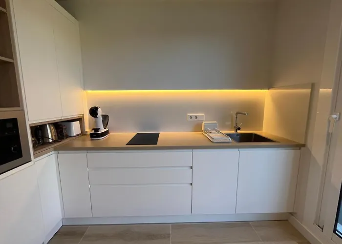 Dream Garden Apartment *